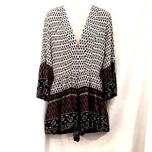 Sage Women’s Boho Inspired Bell Sleeve Romper – Size Medium